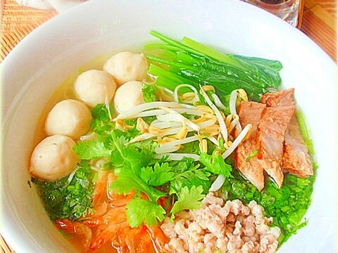 ☆★タイ風あっさりラーメン♪バミーナーム★☆